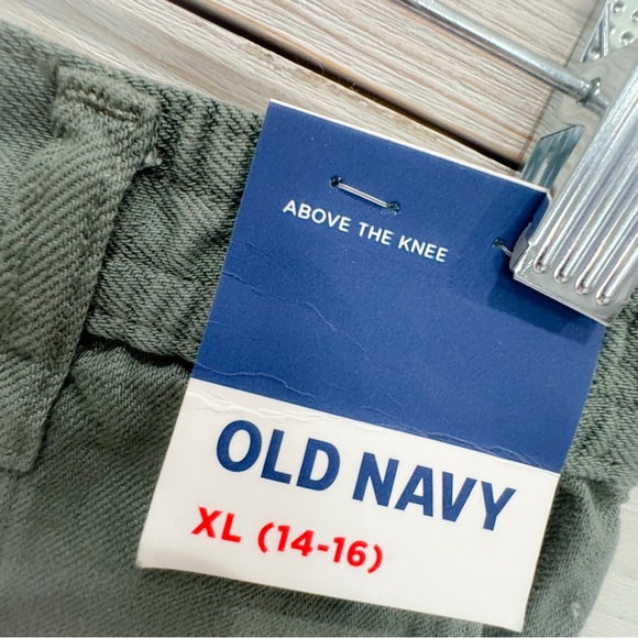 NWT Old navy girls above the knee cargo short ❤️ - Picture 3 of 4